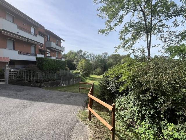 Appartamento in vendita a Camisasca, Costa Masnaga