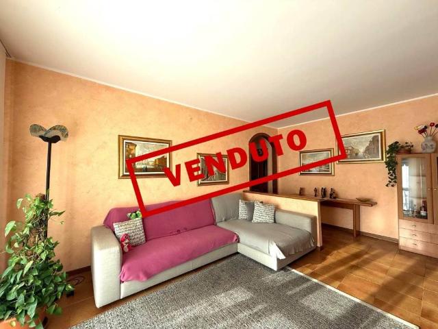 Appartamento in vendita a Costa Masnaga, Lombardia