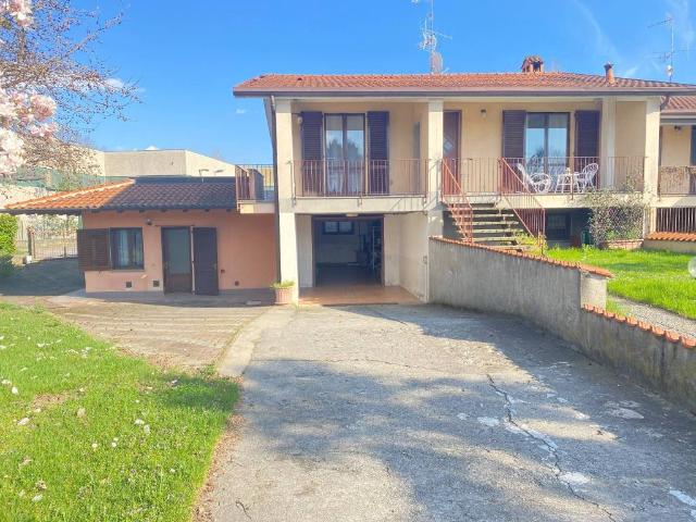 Villa Indipendente in vendita a Costa Masnaga, Lombardia