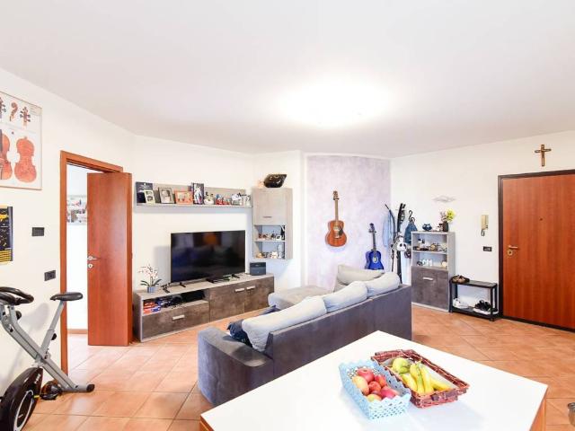 Appartamento in vendita a Costa Masnaga, Lombardia