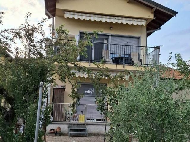 Appartamento in vendita a Centemero, Costa Masnaga