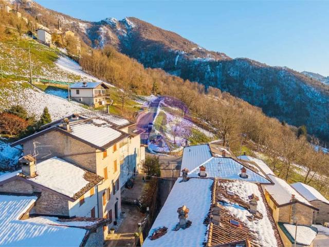 Appartamento in vendita a Comunità Montana della Valle Brembana, Costa Di Serina