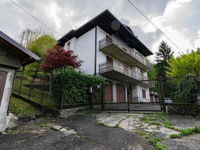 Appartamento in vendita a Comunità Montana della Valle Brembana, Costa Di Serina