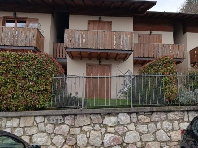 Appartamento in vendita a Comunità Montana della Valle Brembana, Costa Di Serina