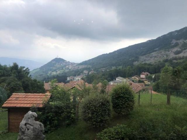 Appartamento in vendita a Costa Valle Imagna, Lombardia