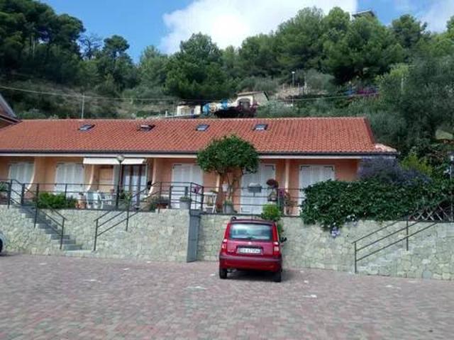 Appartamento in vendita a Costarainera, Liguria