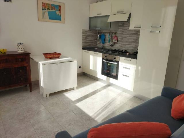 Appartamento in vendita a Costarainera, Liguria