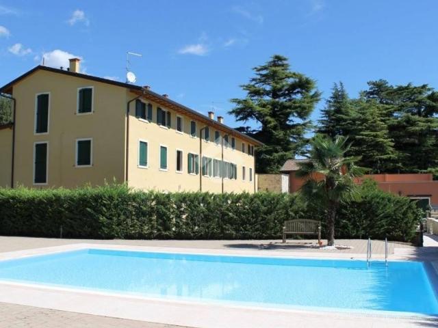 Appartamento in vendita a Gazzoli, Costermano