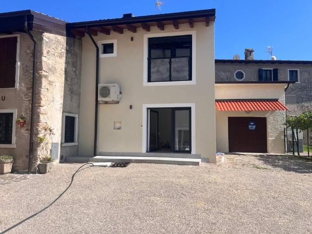 Appartamento in vendita a Castion Veronese, Costermano
