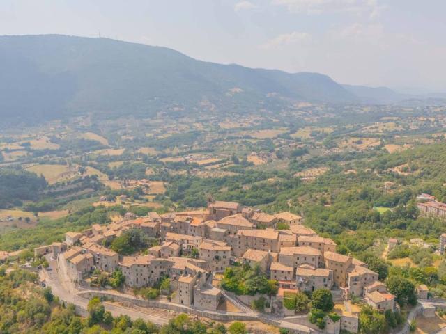 Appartamento in vendita a Cottanello, Lazio