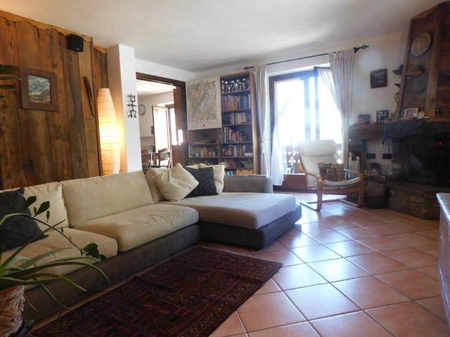 Appartamento in vendita a Courmayeur, Aosta
