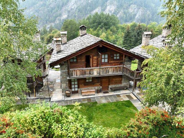Appartamento in vendita a La Saxe, Courmayeur