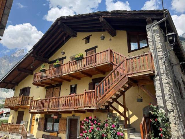 Appartamento in vendita a Entrèves, Courmayeur