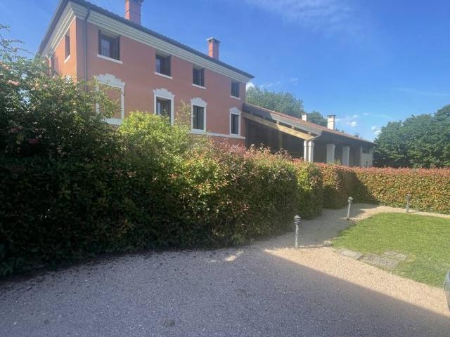 Appartamento in vendita a Olmo, Creazzo