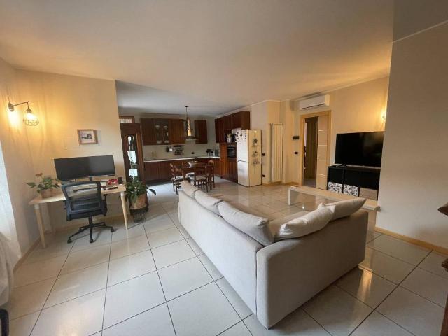 Appartamento in vendita a Credaro, Bergamo