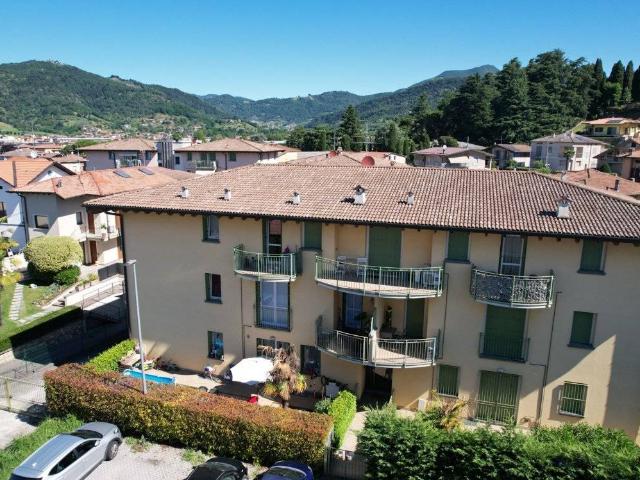 Appartamento in vendita a Credaro, Lombardia