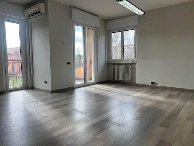 Appartamento in vendita a Crema, Lombardia