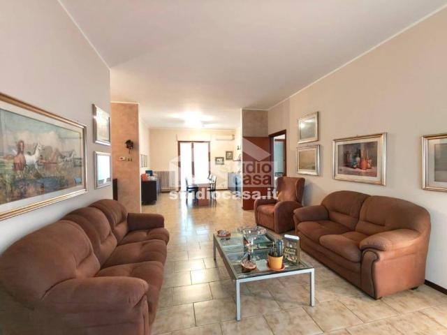 Appartamento in vendita a Crema, Lombardia
