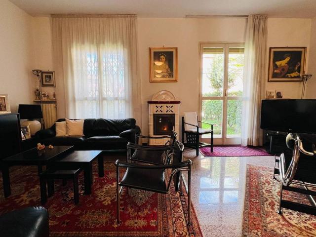 Villa Schiera in vendita a Le Villette, Crema