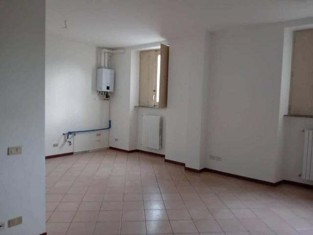 Appartamento in vendita a Crema, Lombardia
