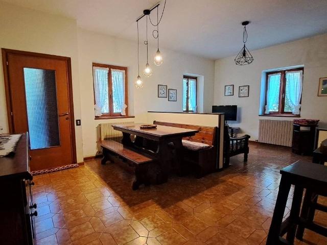 Appartamento in vendita a Maggio, Cremeno