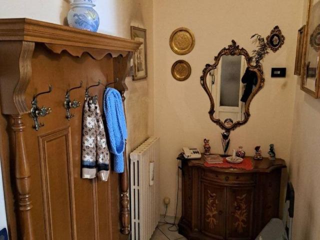 Appartamento in vendita a Zona Castello, Cremona