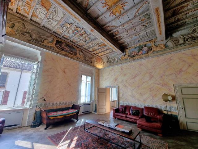 Appartamento in vendita a Centro Storico, Cremona