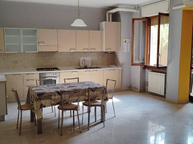 Appartamento in vendita a Cremona, Lombardia
