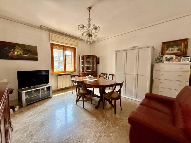 Appartamento in vendita a Cremona, Lombardia