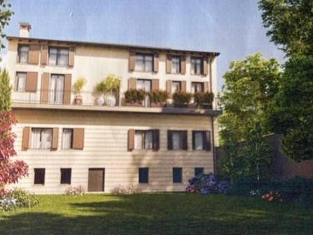 Appartamento in vendita a Zona Castello, Cremona
