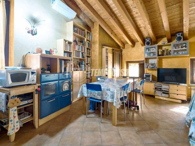 Appartamento in vendita a Sant'Ambrogio, Cremona