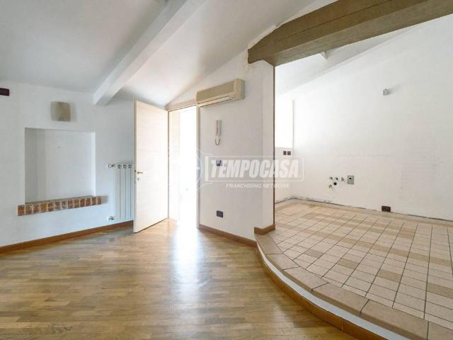 Appartamento in vendita a Borgo Loreto, Cremona