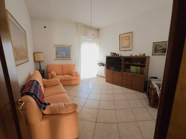 Appartamento in vendita a Zona Po, Cremona