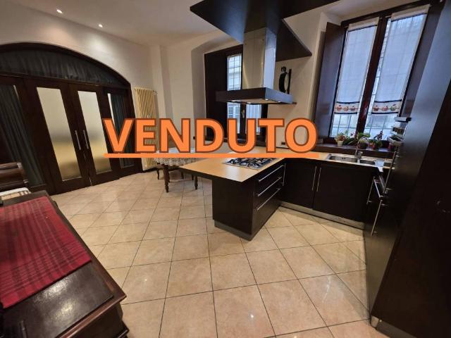 Appartamento in vendita a Zona Castello, Cremona