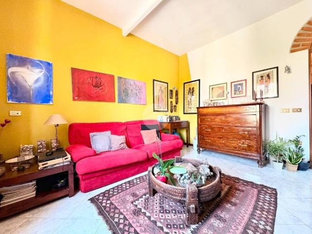 Appartamento in vendita a Zona Castello, Cremona