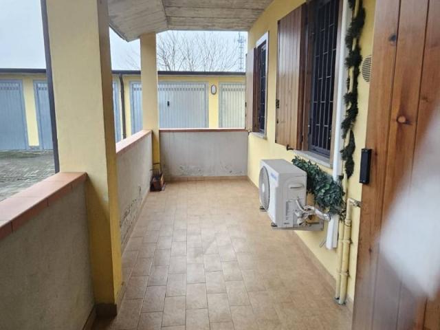 Appartamento in vendita a Crespiatica, Lombardia