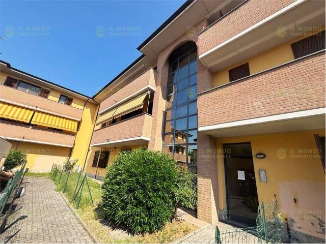 Appartamento in vendita a Crespiatica, Lombardia