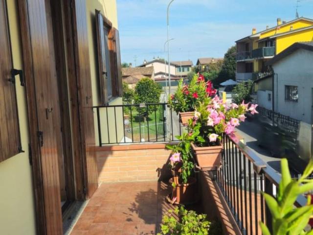 Appartamento in vendita a Crespiatica, Lombardia