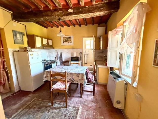 Appartamento in vendita a Crespina Lorenzana, Crespina