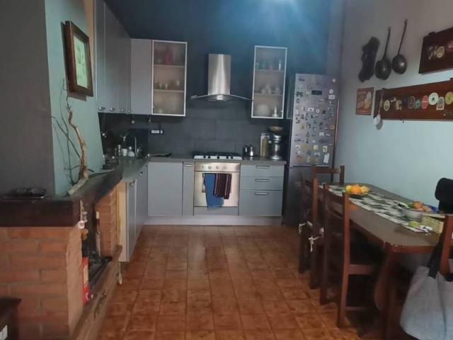 Appartamento in vendita a Crespina Lorenzana, Crespina