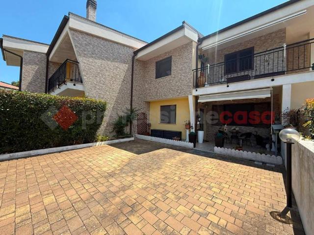Appartamento in vendita a Crispiano, Taranto
