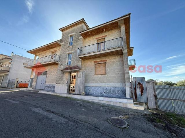 Appartamento in vendita a Crispiano, Taranto