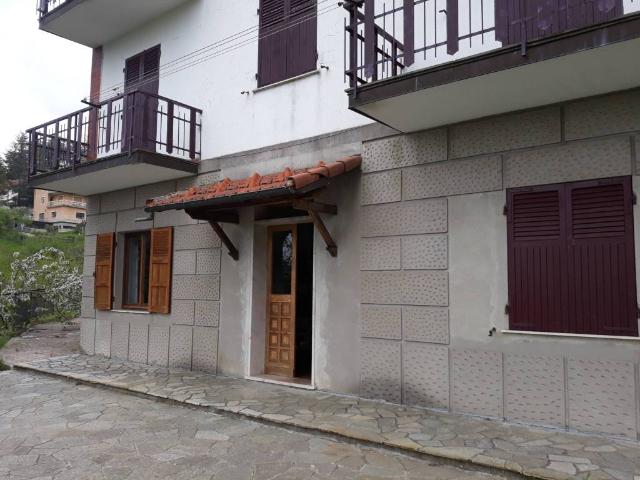 Appartamento in vendita a Crocefieschi, Liguria