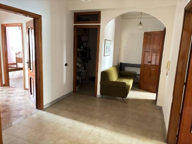 Appartamento in vendita a Calabria, Crotone