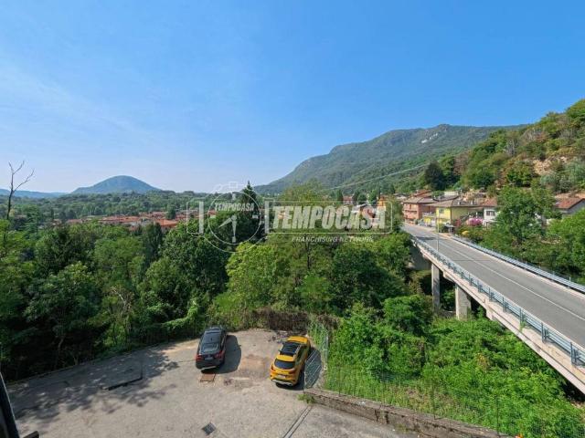 Appartamento in vendita a Loco Nuovo, Cuasso al Monte