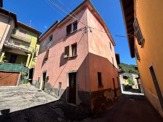 Appartamento in vendita a Comunità Montana del Piambello, Cuasso Al Monte