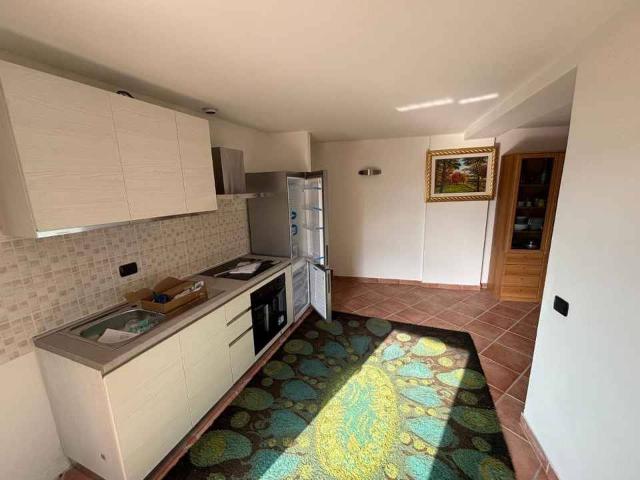 Appartamento in vendita a Borgnana, Cuasso al Monte