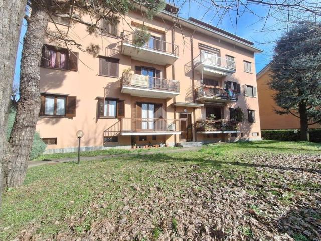 Appartamento in vendita a Cuggiono, Lombardia