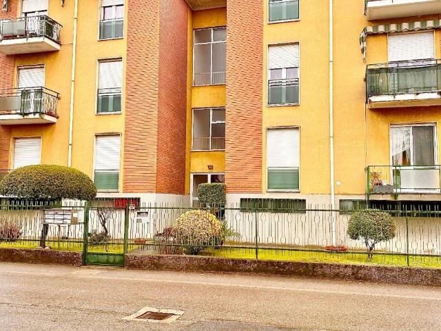 Appartamento in vendita a Cuggiono, Lombardia
