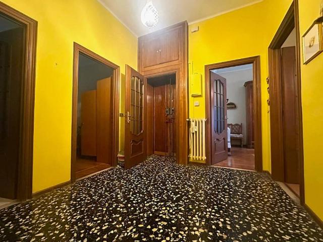 Appartamento in vendita a Cuneo Nuova, Piemonte